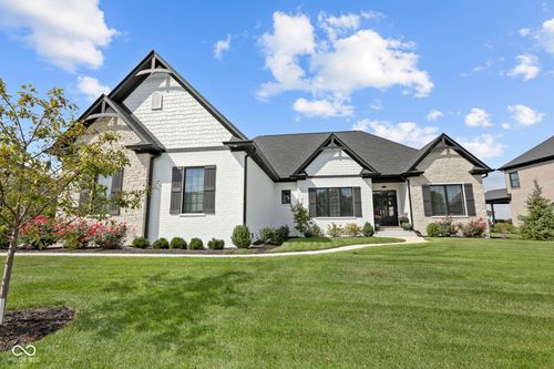 16485 Grand Cypress Dr, Noblesville, IN, 46060-4475 | Card Image