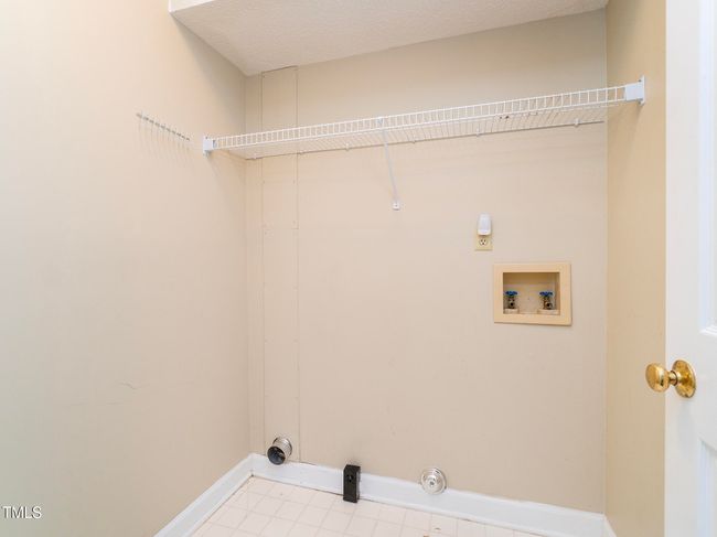 Laundry Room | Image 26