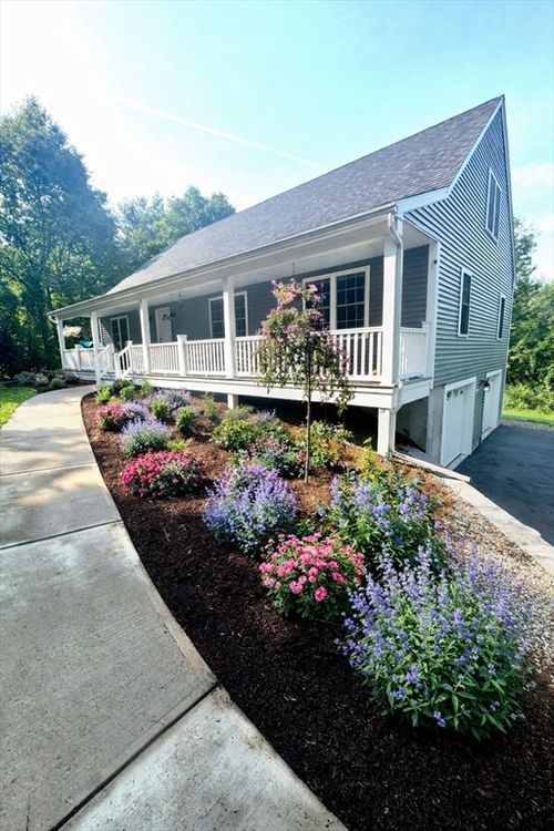 29 Lake Rd, Brookfield, MA, 01506-1816 | Card Image