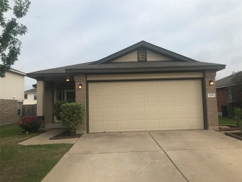 1018 Gentry Dr, Leander, TX, 78641-8365 | Card Image