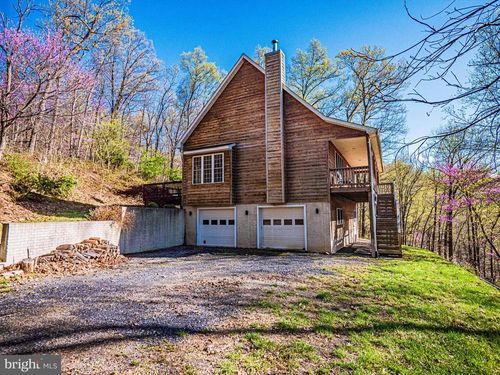 721 Doom Peak Rd, LINDEN, VA, 22642-5682 | Card Image