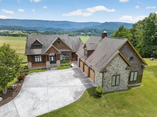 15277 Bishop Rd, Chilhowie, VA, 24319-3505 | Card Image