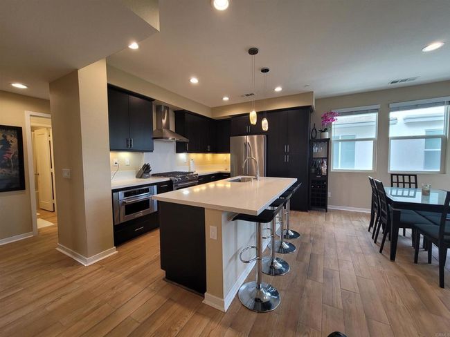 UNIT-2 - 2072 Tango Loop, Condo with 4 bedrooms, 3 bathrooms and 2 parking in Chula Vista CA | Image 6