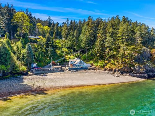 1442 Seacrest Dr, Lummi Island, WA, 98262-8625 | Card Image
