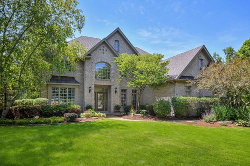 7N570 Stevens Glen Rd, St. Charles, IL, 60175-5447 | Card Image