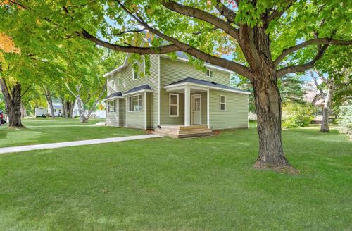 250 Agnes Ave, Maynard, MN, 56260-1302 | Card Image