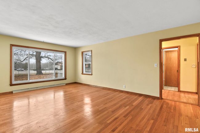 702 W Pershing Rd, House other with 3 bedrooms, 2 bathrooms and null parking in Decatur IL | Image 12