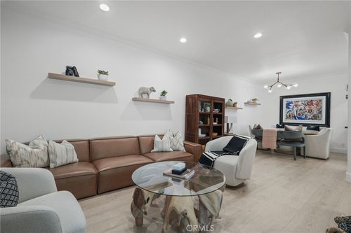 unit-g-5473 Spanish Oak Ln, Oak Park, CA, 91377-3740 | Card Image