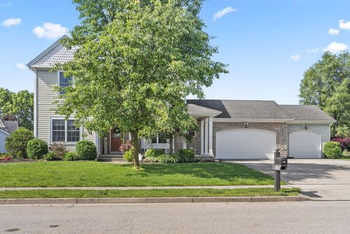 928 Old Nursery Trl, Troy, OH, 45373-3996 | Card Image