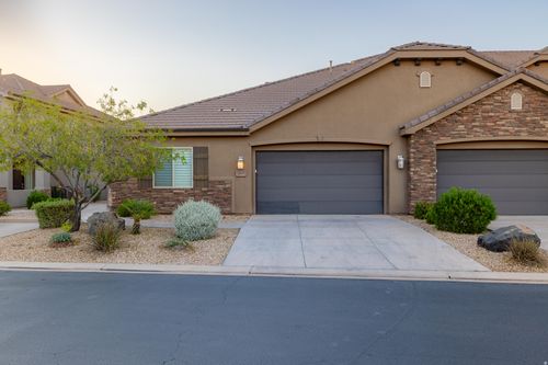 2069 N Coral Ridge Dr, Washington, UT, 84780-8891 | Card Image