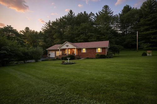 1037 Swift Hollow Rd, Mountain City, TN, 37683-6192 | Card Image