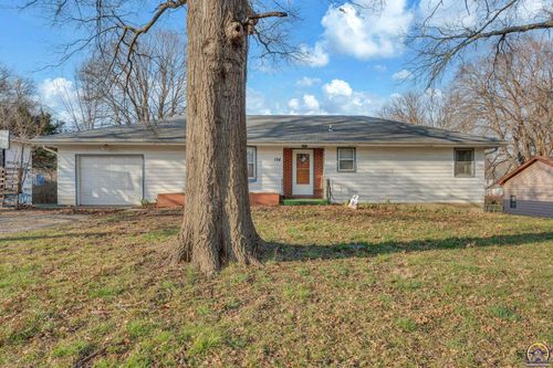 124 E Chase Ave, Burlingame, KS, 66413-1506 | Card Image