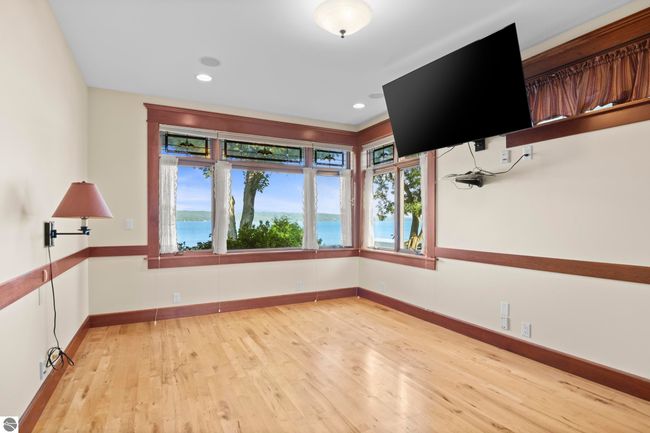 12305 3 Rd St, House other with 5 bedrooms, 4 bathrooms and null parking in Kewadin MI | Image 22
