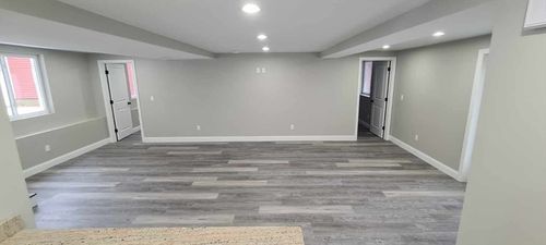 3-72 Mort Vining Rd, Southwick, MA, 01077-8901 | Card Image