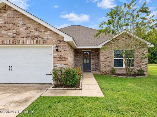 5 Elk Ct, Picayune, MS, 39466-8279 | Card Image
