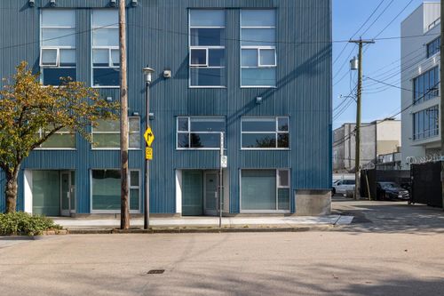 530 Vernon Dr, Vancouver, BC, V6A4L1 | Card Image