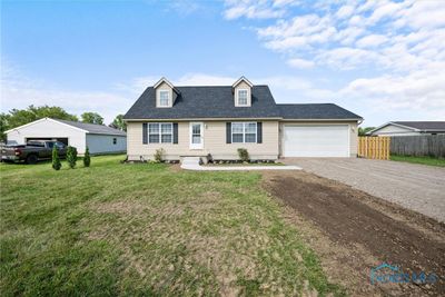 23245 State Route 51, House other with 3 bedrooms, 2 bathrooms and 2 parking in Genoa OH | Image 2