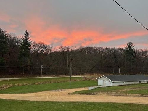 1906 Squirrel Hill Road, Waldwick, WI, 53544 | Card Image