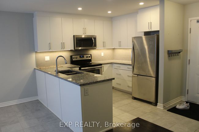 1 - 360 Tribeca Pvt, Condo with 2 bedrooms, 2 bathrooms and 1 parking in Nepean ON | Image 15