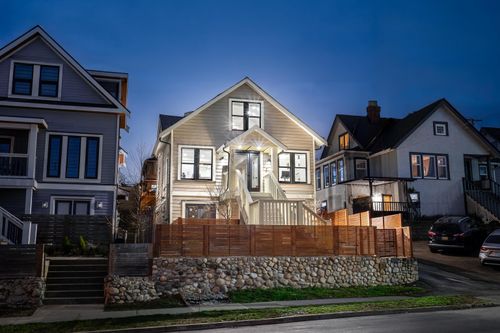 1407 Sixth Ave, New Westminster, BC, V3M2C5 | Card Image