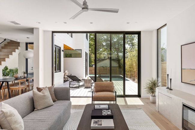 A - 303 W Elizabeth St, House other with 5 bedrooms, 5 bathrooms and 2 parking in Austin TX | Image 14