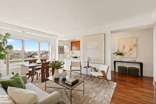12b-33 Greenwich Ave, New York, NY, 10014-2722 | Card Image