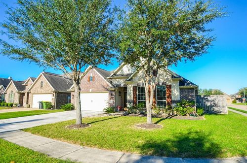 2102 Rolling Fog Drive, Pearland, TX, 77584 | Card Image