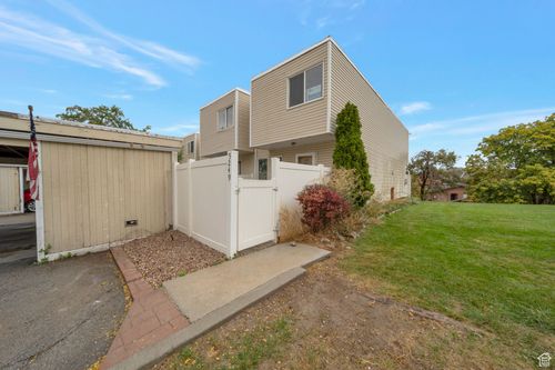 5249 Gravenstein Park, Murray, UT, 84123-4562 | Card Image