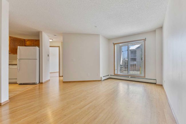 105 - 11 Somervale View Sw, Condo with 2 bedrooms, 1 bathrooms and 1 parking in Calgary AB | Image 11