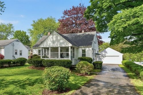 633 Wegman Rd, Gates, NY, 14624-1426 | Card Image