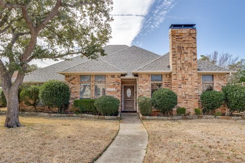 2516 Copper Creek Ln, Carrollton, TX, 75006-2025 | Card Image