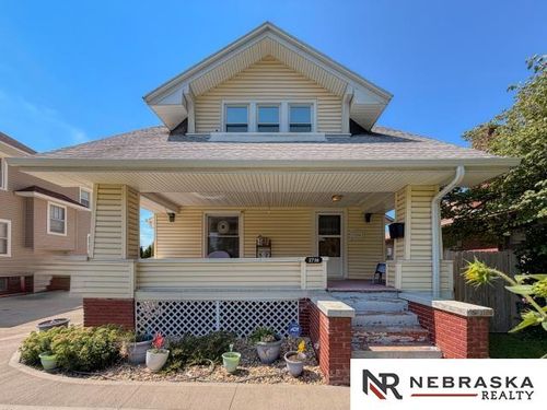 2736 Fontenelle Blvd, Omaha, NE, 68104-4542 | Card Image