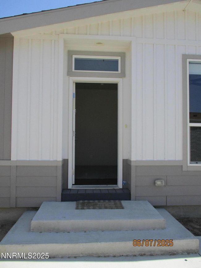 3467 Crown Royal Cir, House other with 4 bedrooms, 2 bathrooms and 2 parking in Winnemucca NV | Image 8