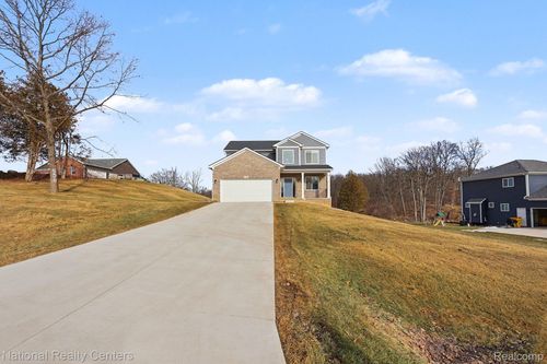 113 Parker Ln, Ortonville, MI, 48462-8978 | Card Image