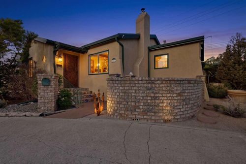 520 Tulane Dr Se, Albuquerque, NM, 87106-1519 | Card Image