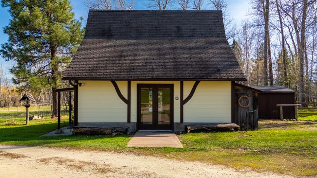 3233 Water Wheel Ln, House other with 3 bedrooms, 3 bathrooms and null parking in Victor MT | Image 12