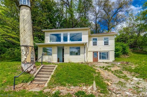 181 Portage Lakes Dr, Coventry Township, OH, 44319-2303 | Card Image