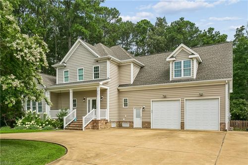 967 Poquoson Ave, Poquoson, VA, 23662-1717 | Card Image