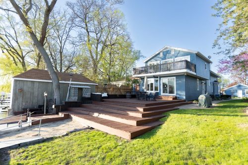 1015 N River Rd, MCHENRY, IL, 60051-5856 | Card Image