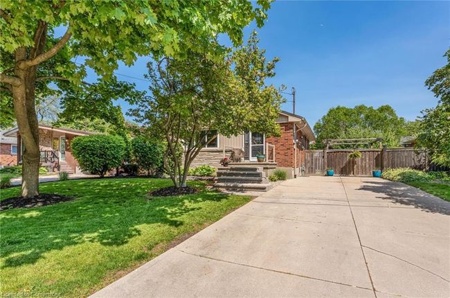63 W 25 Th St, House other with 4 bedrooms, 1 bathrooms and 4 parking in Hamilton ON | Image 41