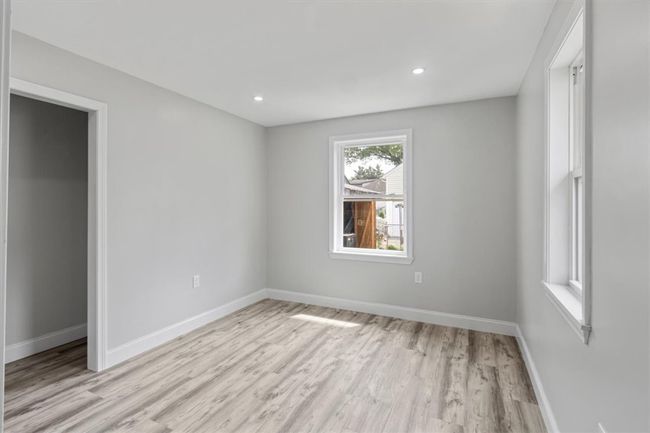 34 Stowe Ave, House other with 2 bedrooms, 1 bathrooms and 4 parking in Riverside RI | Image 8