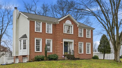 402 Lundy Ct, Cranberry Twp, PA, 16066-4622 | Card Image