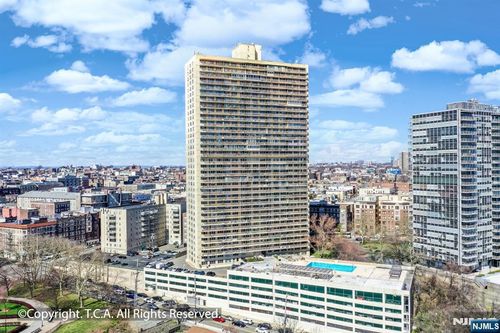 6040 Kennedy Blvd, West New York, NJ, 07093-3825 | Card Image