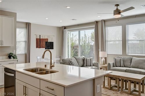 10029 Luna River Ave, Las Vegas, NV, 89148-5692 | Card Image