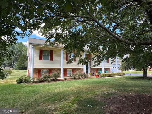 3 Meadow Ln, LURAY, VA, 22835-1676 | Card Image