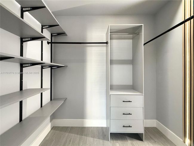 APT-302 - 1770 E Las Olas Blvd, Condo with 1 bedrooms, 1 bathrooms and null parking in Fort Lauderdale FL | Image 11