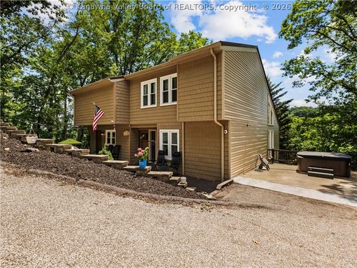 791 Suncrest Rd, South Charleston, WV, 25303-2331 | Card Image