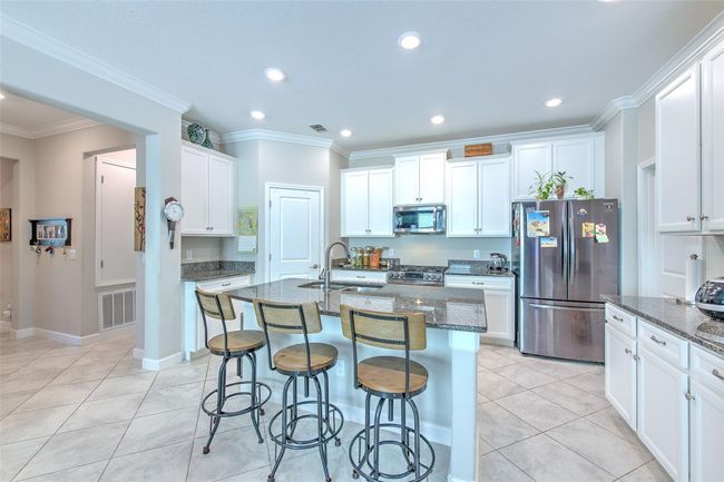 25200 Lambrusco Loop, House other with 4 bedrooms, 3 bathrooms and null parking in LUTZ FL | Image 14
