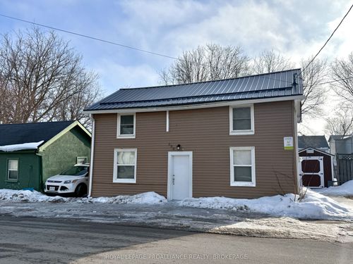 196 York St, Kingston, ON, K7K1R4 | Card Image