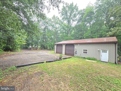 4662 Briarhook Rd, SEAFORD, DE, 19973-6606 | Card Image